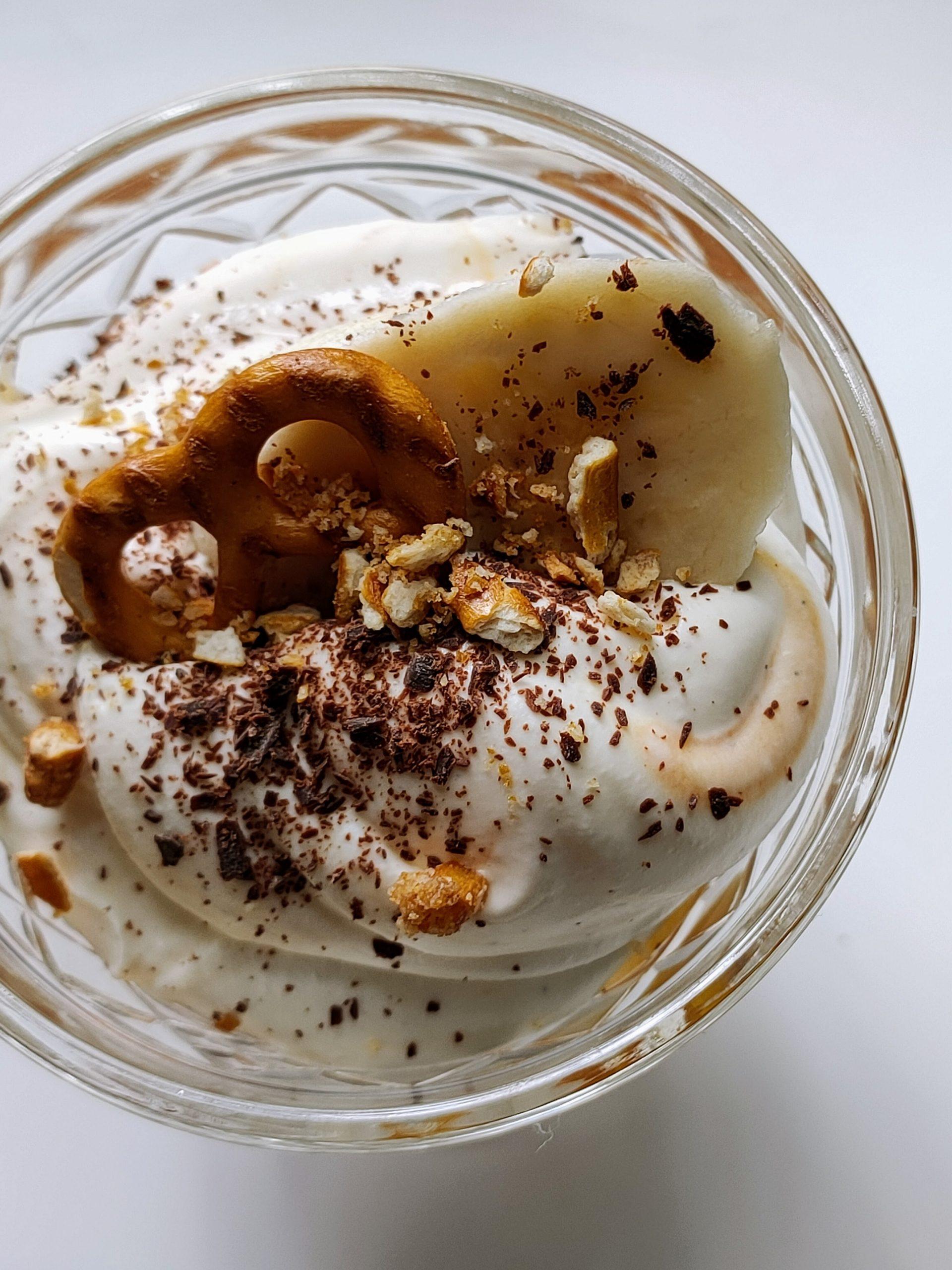 Banoffee and Pretzel Mini Cheesecakes @rhubarbandginger