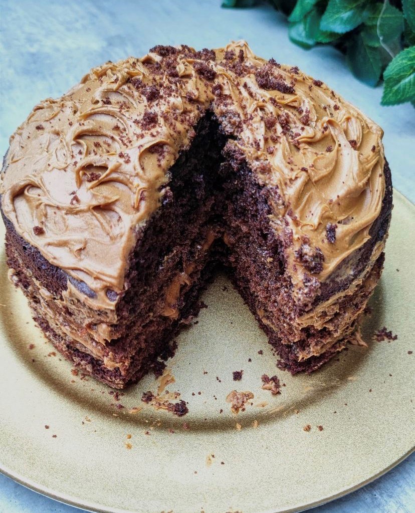 Hama’s Double Chocolate & Salted Caramel Cake